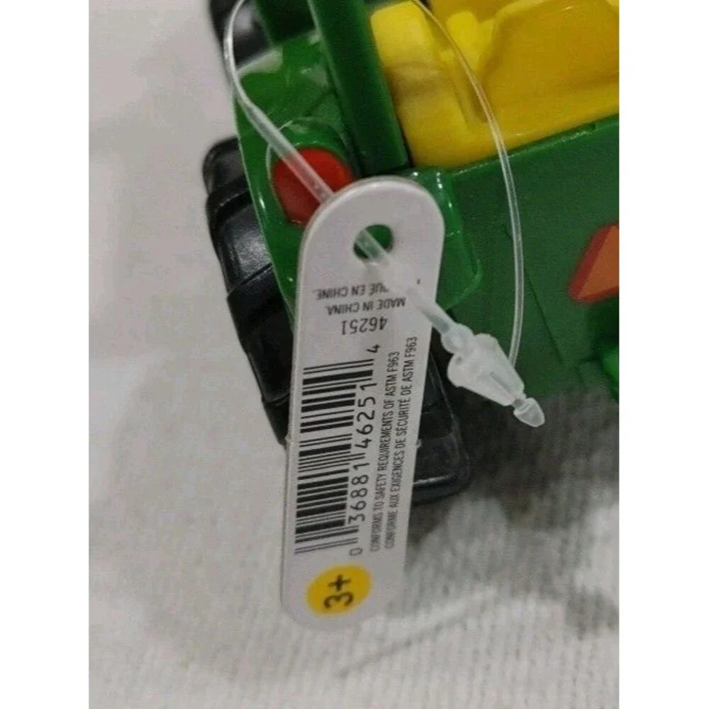 TOMY ERTL John Deere Tractor Bucket Loader New With Tags